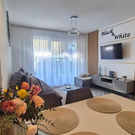 Apartament Black-White Mielno  Kültér fotó