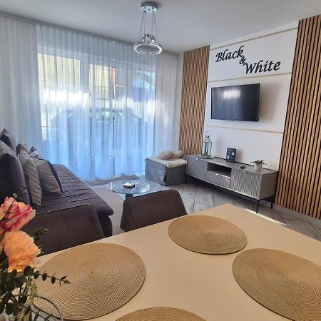 Apartament Black-White Mielno  Kültér fotó